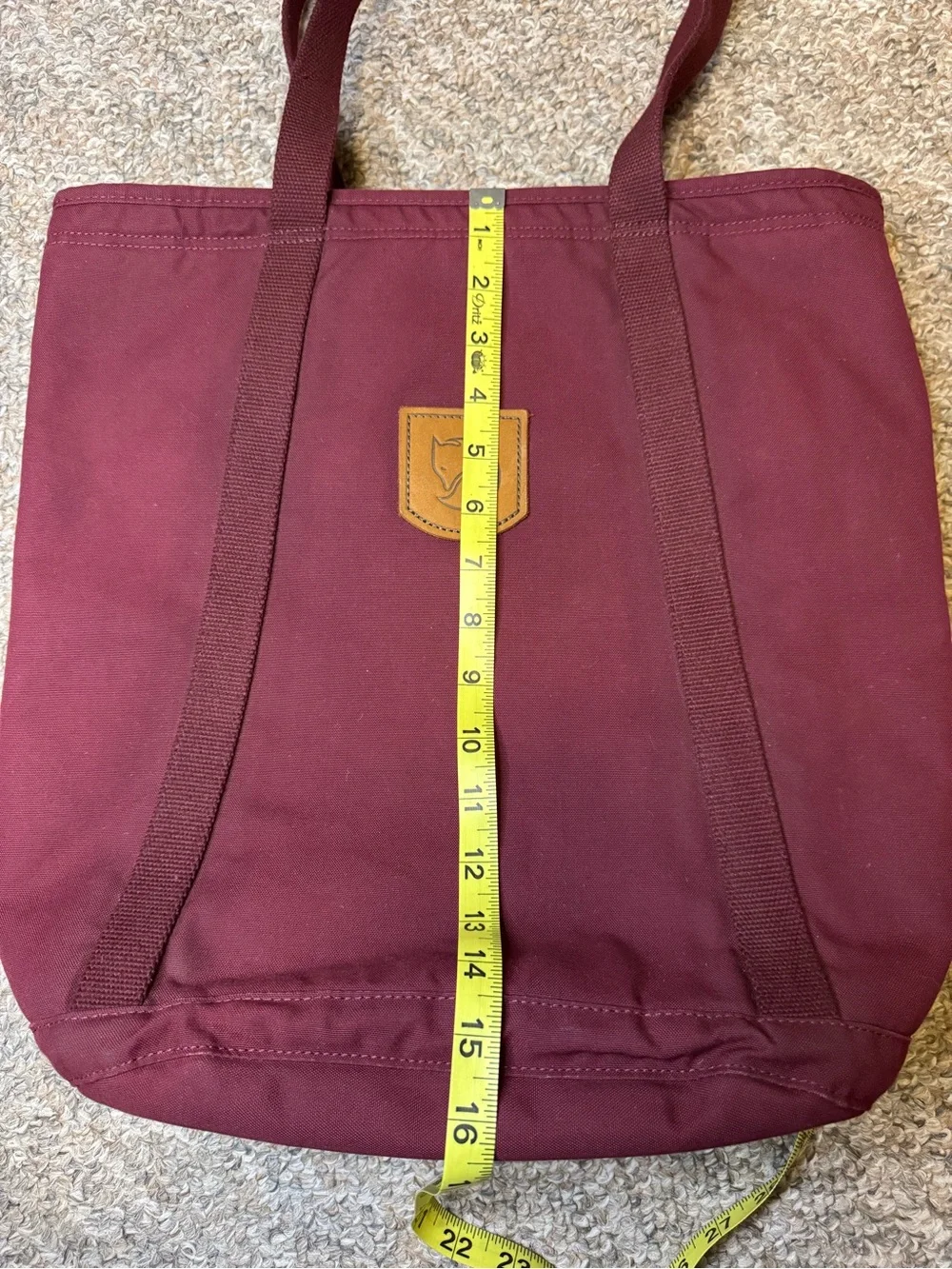 Fjällräven totepack no. 1 in burgundy